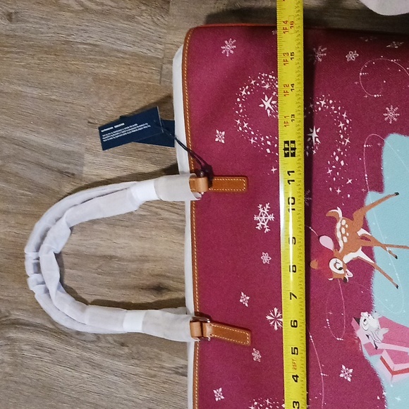 Nwt Disney dooney and bourke Christmas - Picture 9 of 11